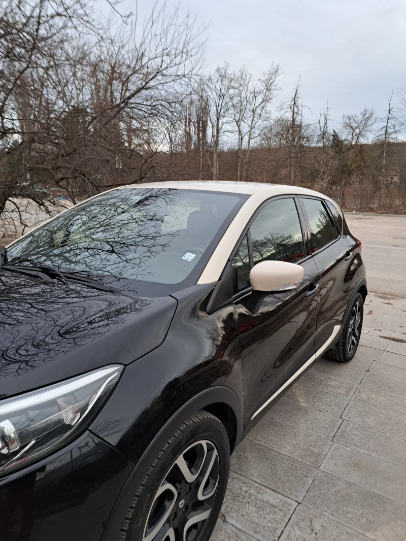 Renault Captur 1.2 TCI, снимка 5 - Автомобили и джипове - 47236144