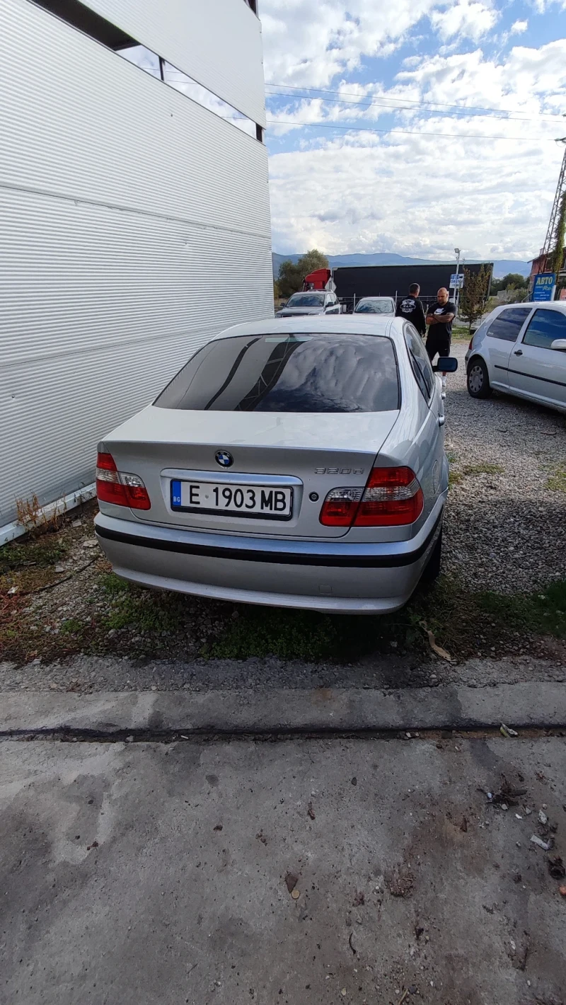 BMW 320 320D, снимка 10 - Автомобили и джипове - 47555061