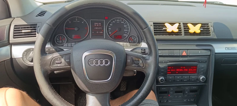 Audi A4 2.0TDI, снимка 14 - Автомобили и джипове - 48375489