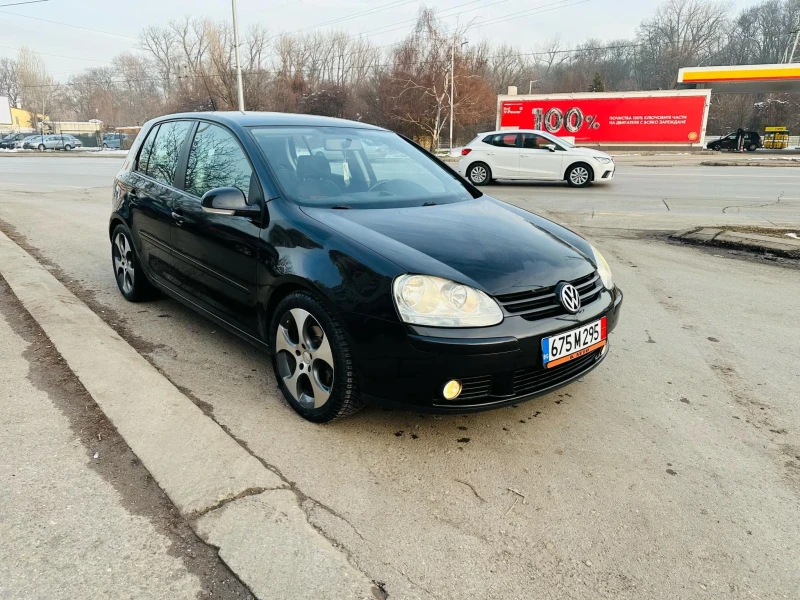 VW Golf, снимка 4 - Автомобили и джипове - 48761883