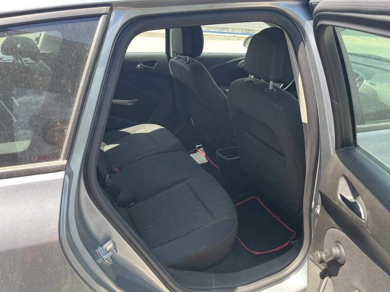 Opel Astra, снимка 9 - Автомобили и джипове - 52539490