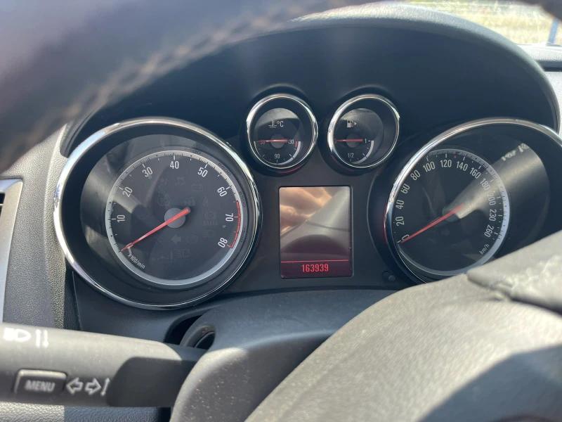 Opel Astra, снимка 6 - Автомобили и джипове - 52539490