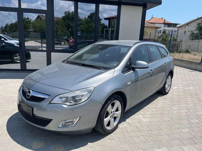 Opel Astra, снимка 3 - Автомобили и джипове - 52539490