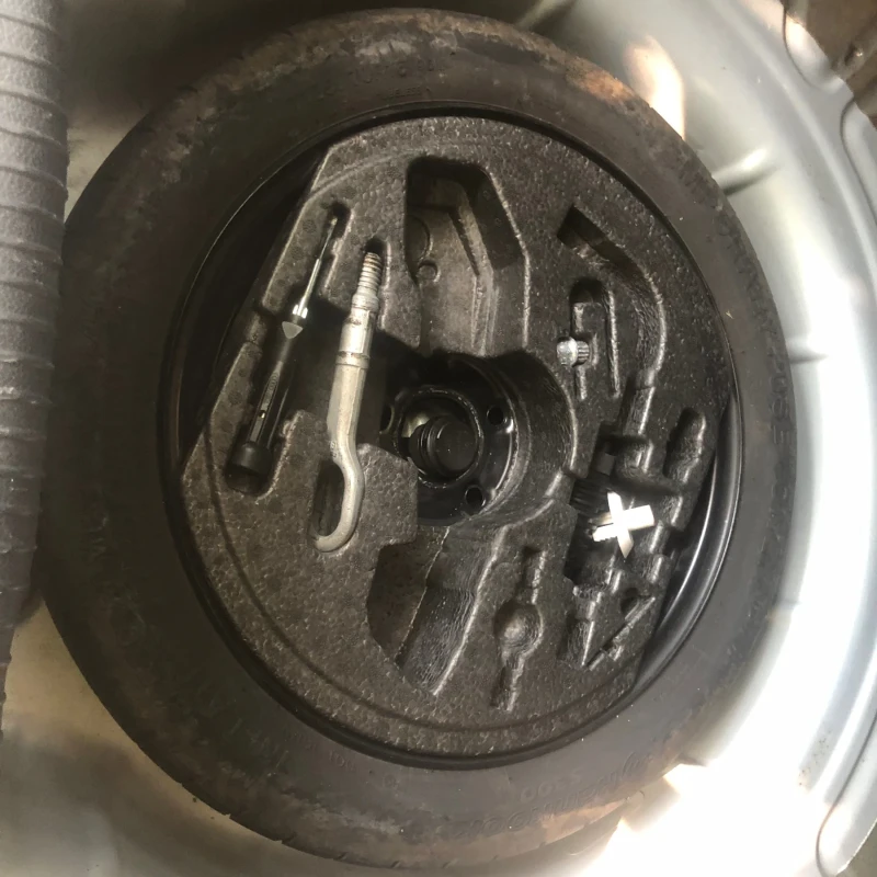 VW Golf 1.9TDI-105к.с.-КЛИМАТРОНИК, снимка 13 - Автомобили и джипове - 50785301