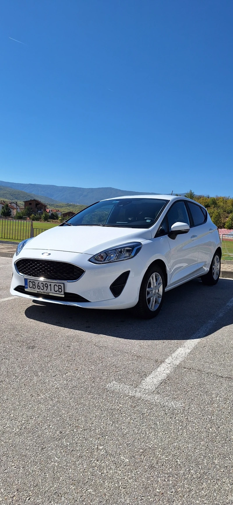Ford Fiesta 1.5TDCI NAVI CarPlay/Android, снимка 3 - Автомобили и джипове - 52475285