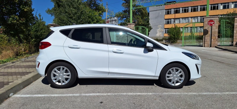 Ford Fiesta 1.5TDCI NAVI CarPlay/Android, снимка 4 - Автомобили и джипове - 52475285