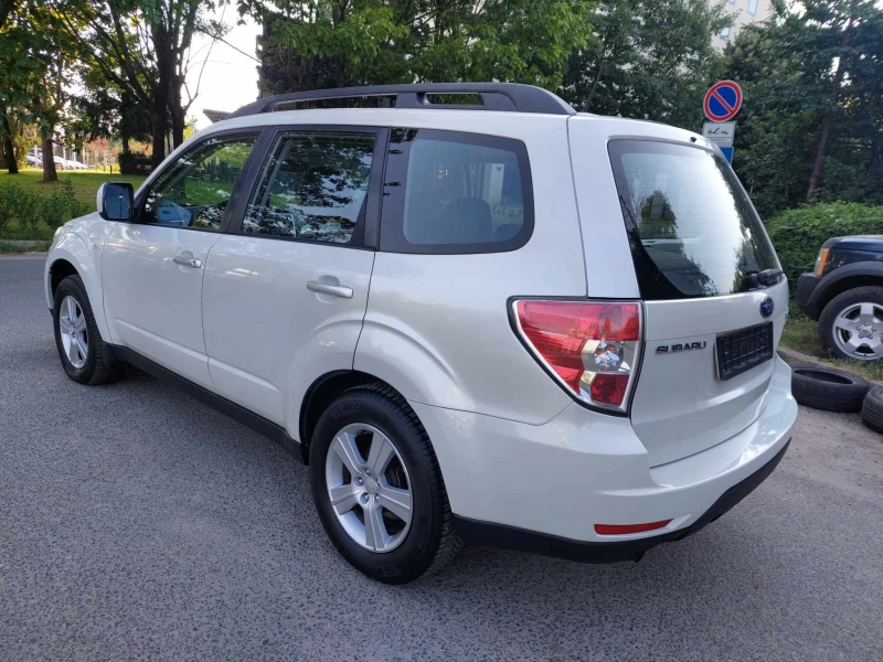 Subaru Forester 2, 0i 150ps ГАЗ/БЕНЗИН, снимка 4 - Автомобили и джипове - 51880976