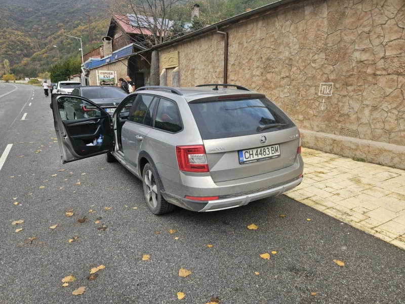 Skoda Octavia, снимка 4 - Автомобили и джипове - 52355124