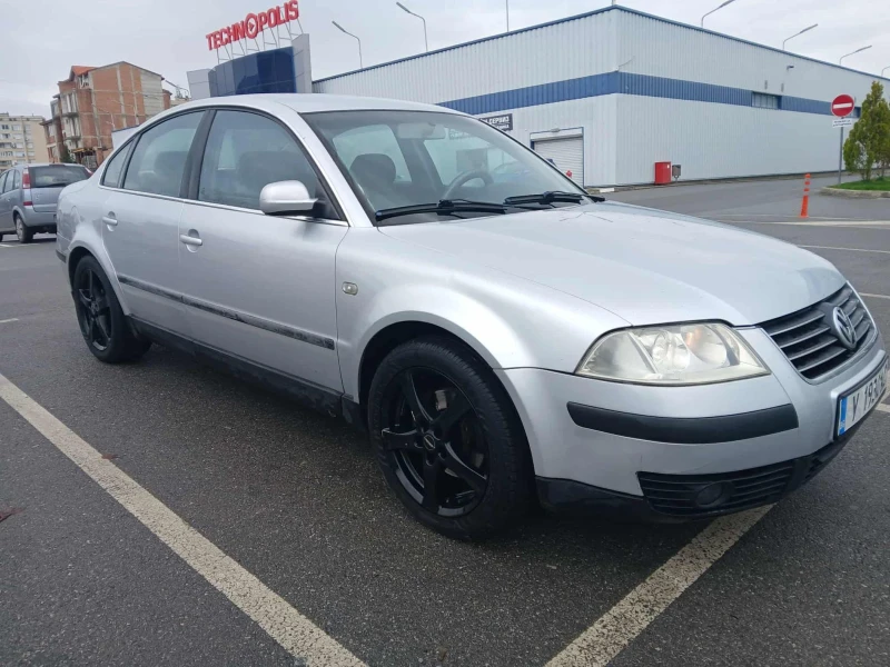 VW Passat, снимка 2 - Автомобили и джипове - 52613731