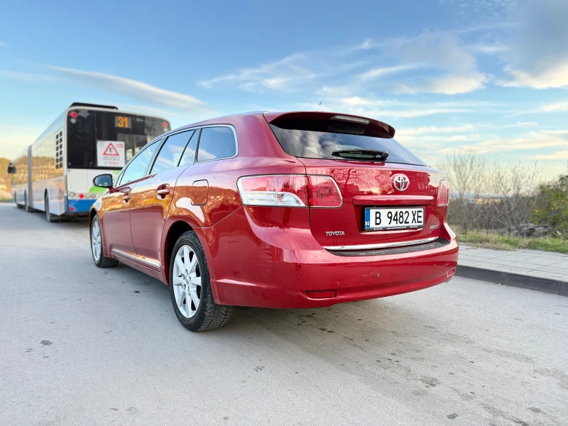 Toyota Avensis Автоматик Навигация Климатроник Подгреви Камера, снимка 5 - Автомобили и джипове - 52643548