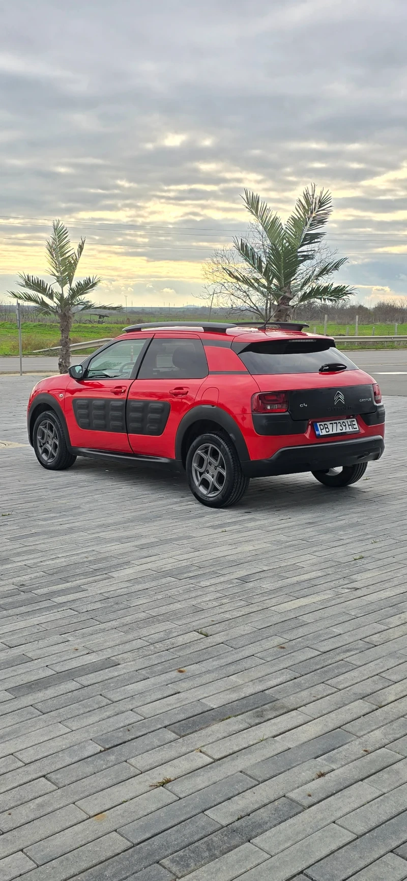 Citroen C4 Cactus 1.2 82к.с , снимка 3 - Автомобили и джипове - 52833212