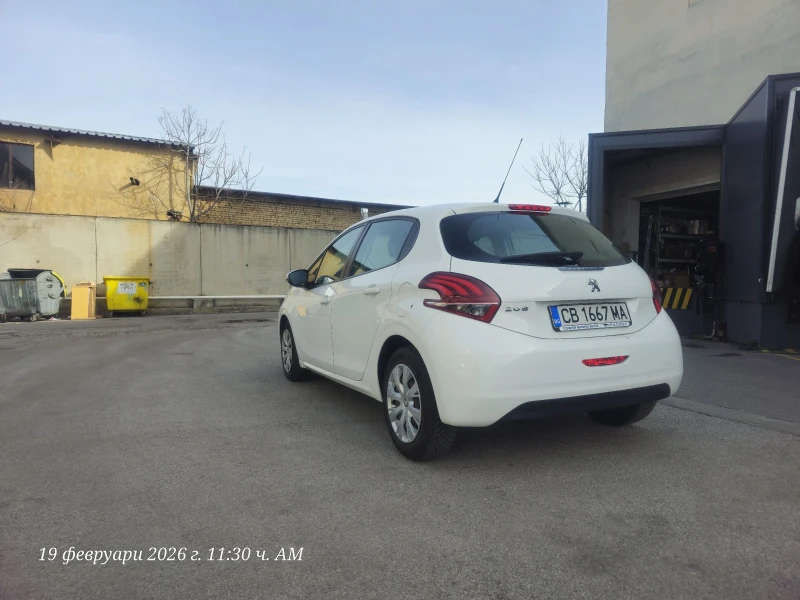 Peugeot 208, снимка 2 - Автомобили и джипове - 53536918