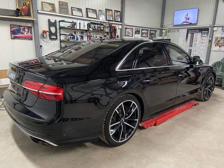 Audi S8 Plus, снимка 4 - Автомобили и джипове - 49456091