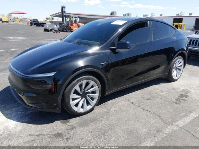 Tesla Model Y * PREMIUM RWD* LONG RANGE* КОЖА* ПОДГРЕВ* ПАНОРАМА, снимка 2 - Автомобили и джипове - 54756393