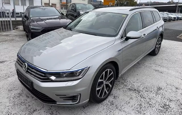 VW Passat HYBRID, DISEL, бензин 2 бр НА ЧАСТИ
