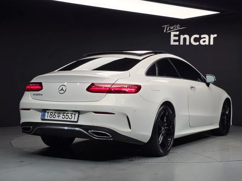 Mercedes-Benz E 220 E220d Coupe| 194к.с., снимка 2 - Автомобили и джипове - 56127985