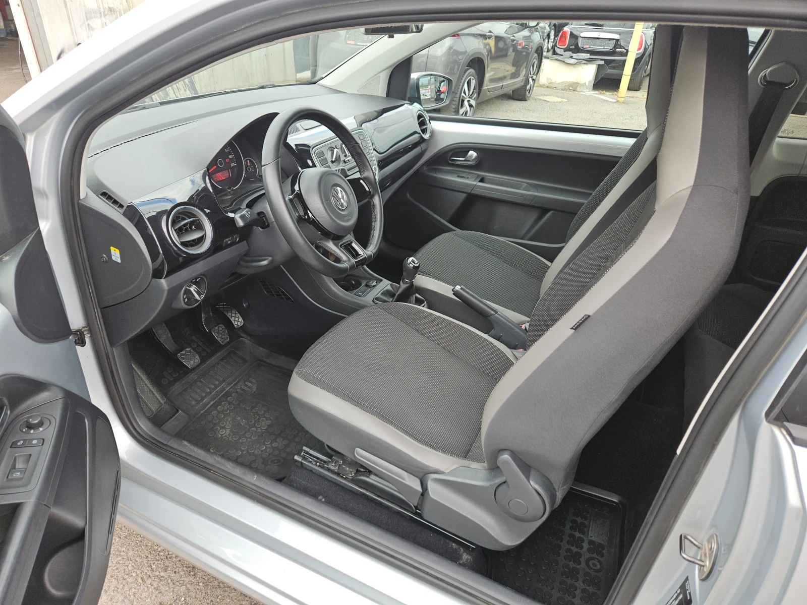 VW Up 1.0MPI/75k.c/111000км/EURO 5B/ТОП - изображение 9
