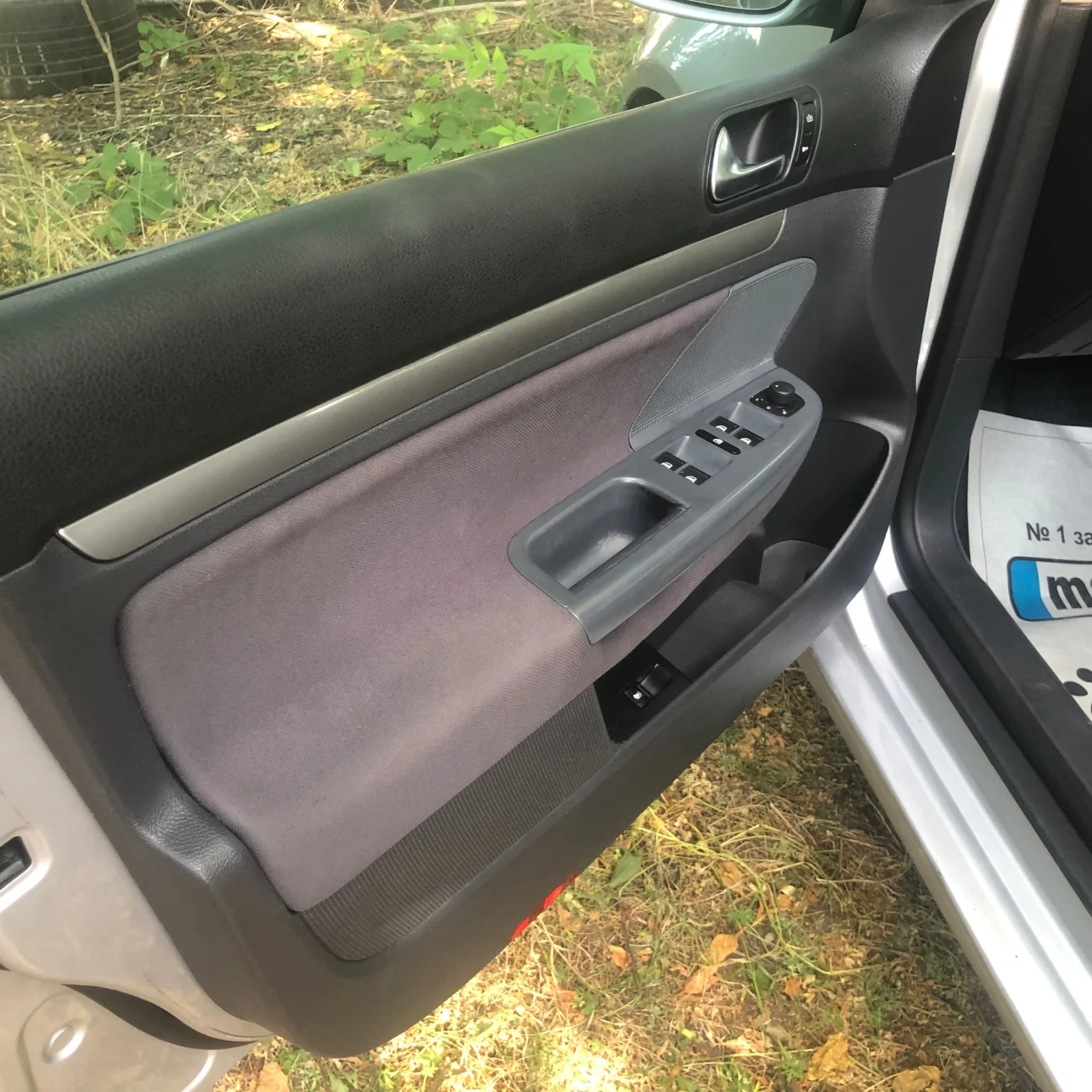 VW Golf 1.9TDI-105к.с.-КЛИМАТРОНИК - изображение 9