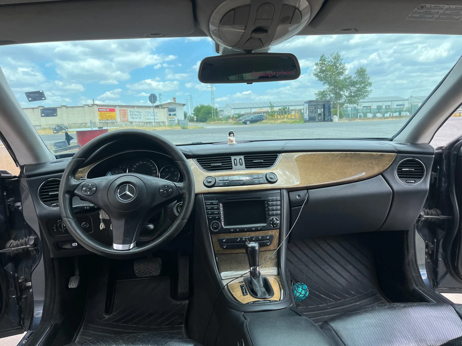 Mercedes-Benz CLS  - изображение 10