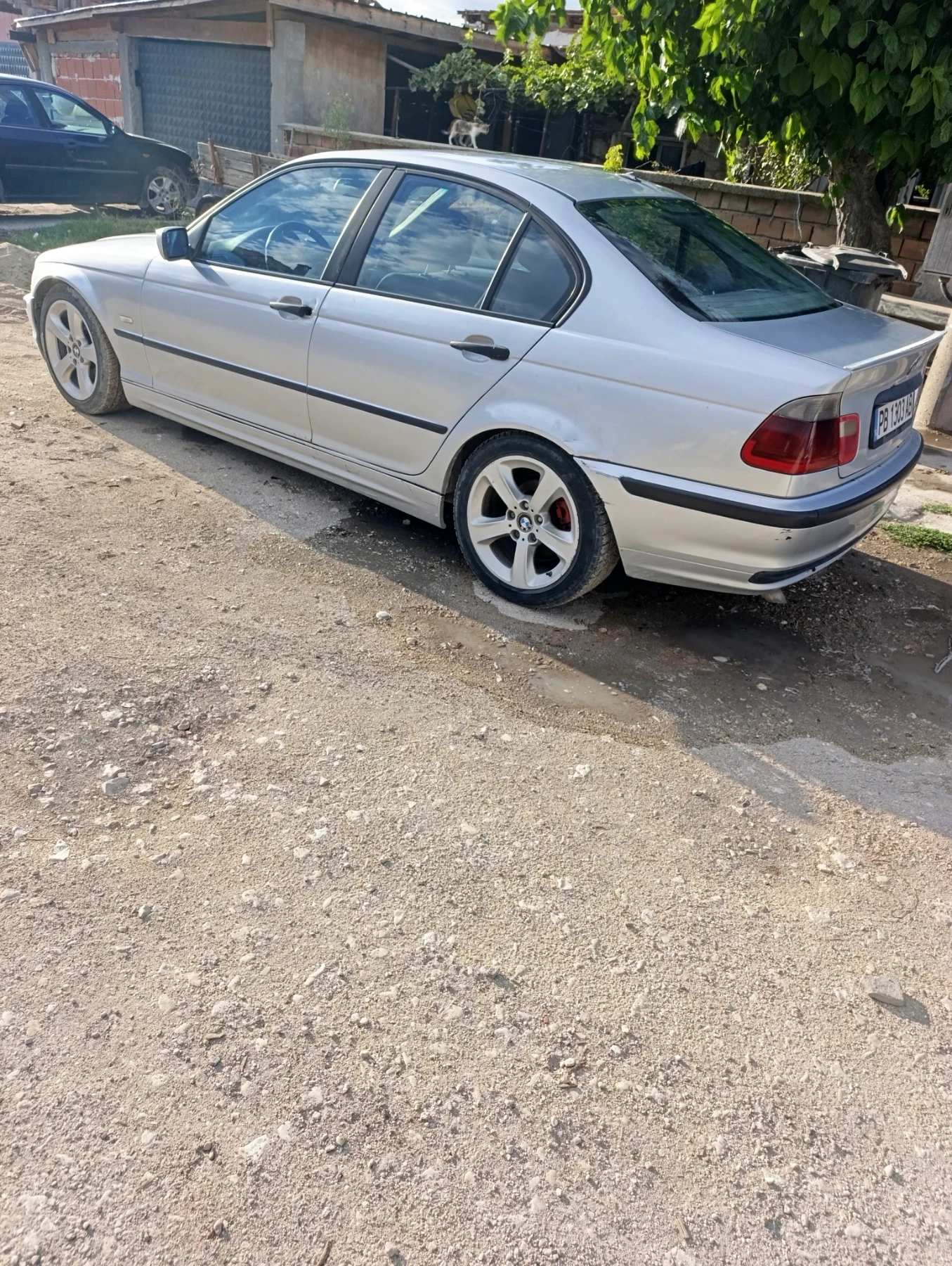 BMW 320  - изображение 2