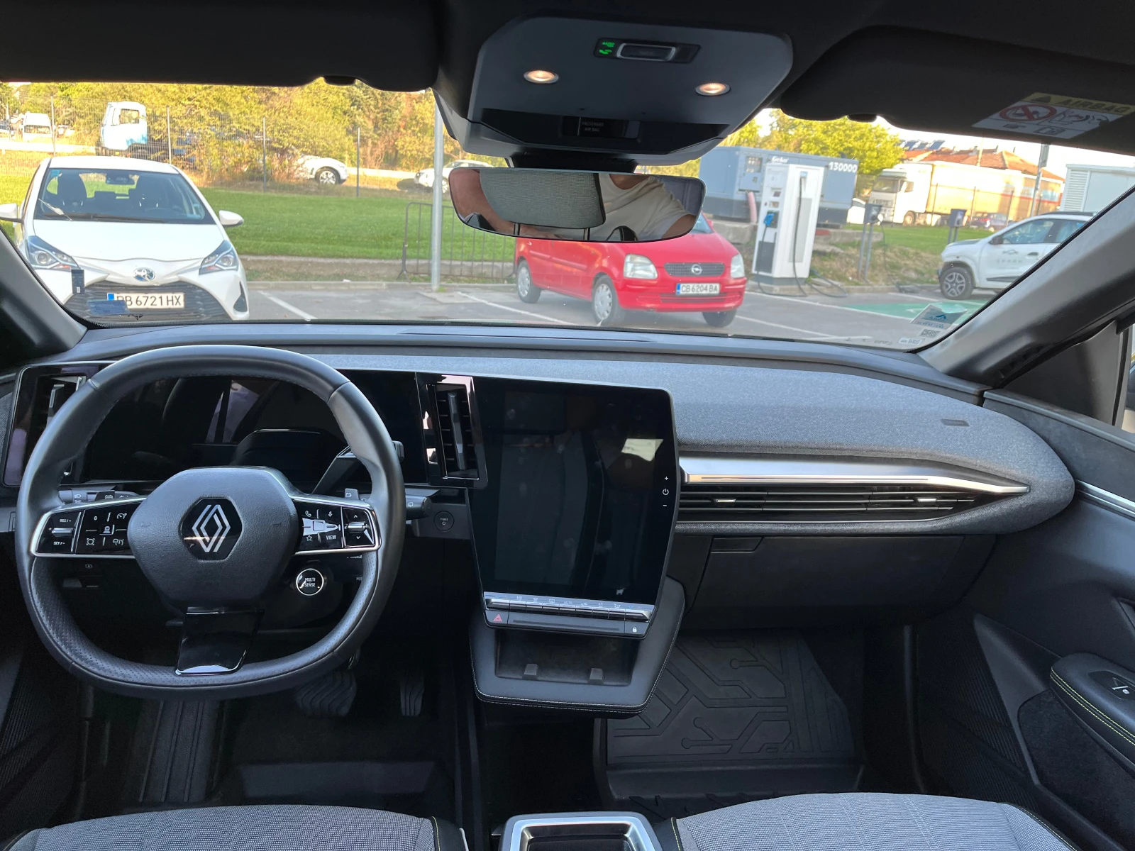 Renault Megane EV60 - изображение 9