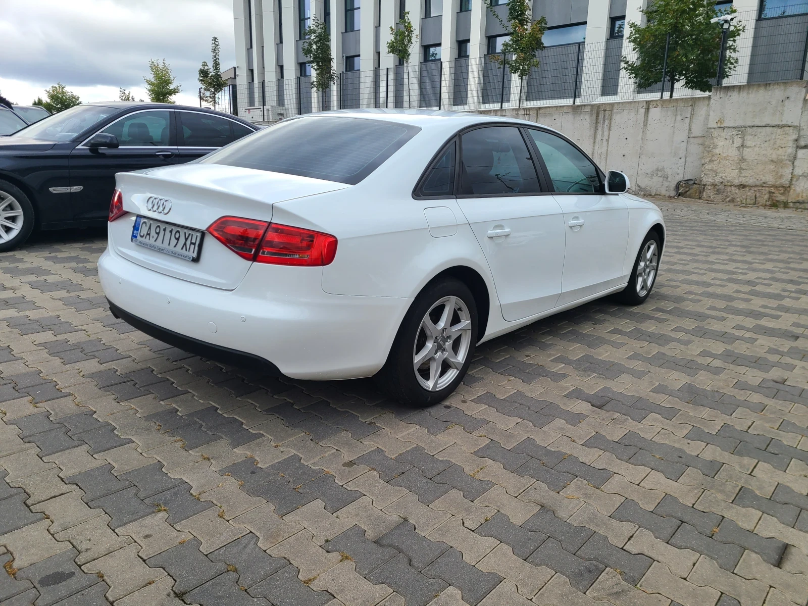 Audi A4 1.8TFSI/от представителство в Бг. - изображение 5