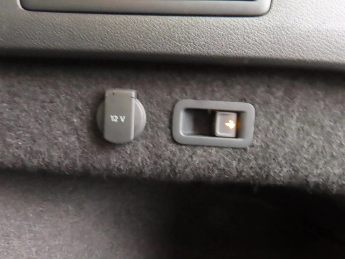 VW Passat Elegance 2.0 TDI SCR DSG | Mobile.bg   7