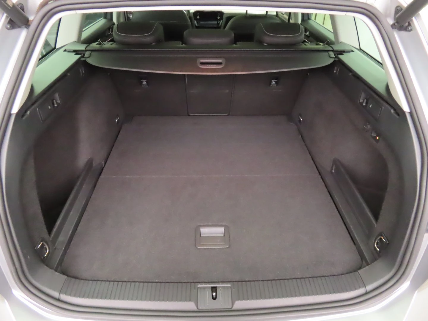 VW Passat Elegance 2.0 TDI SCR DSG | Mobile.bg   4