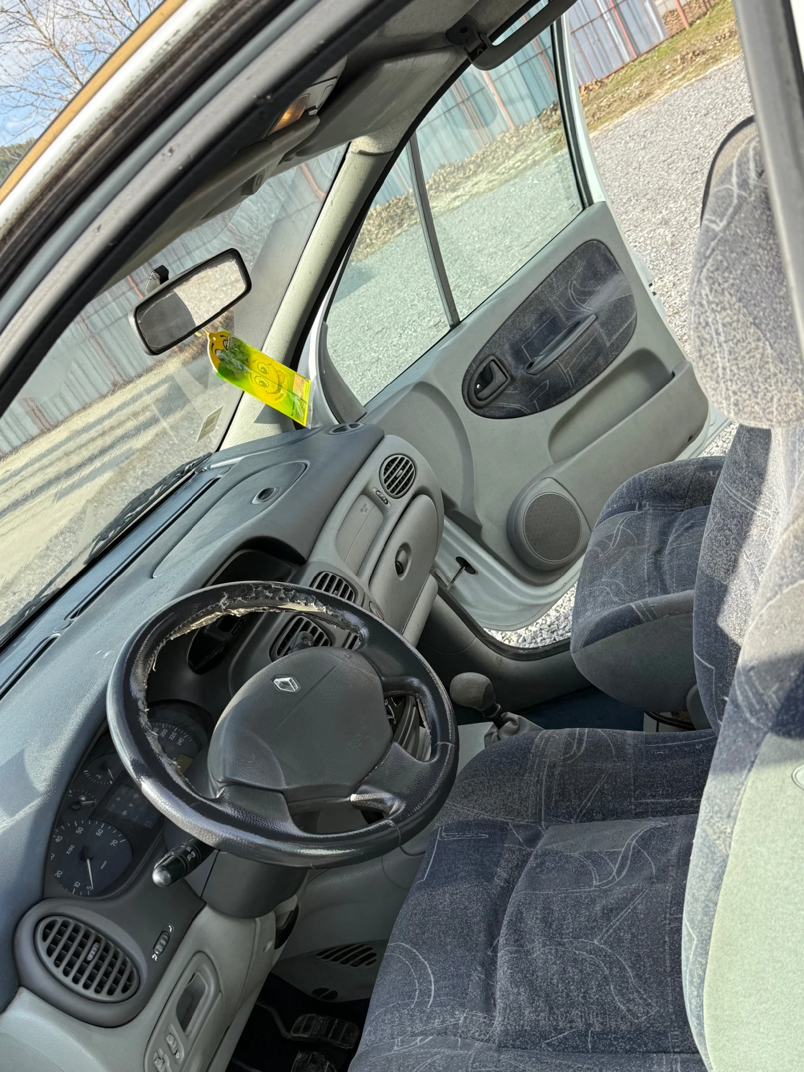 Renault Scenic  - изображение 7