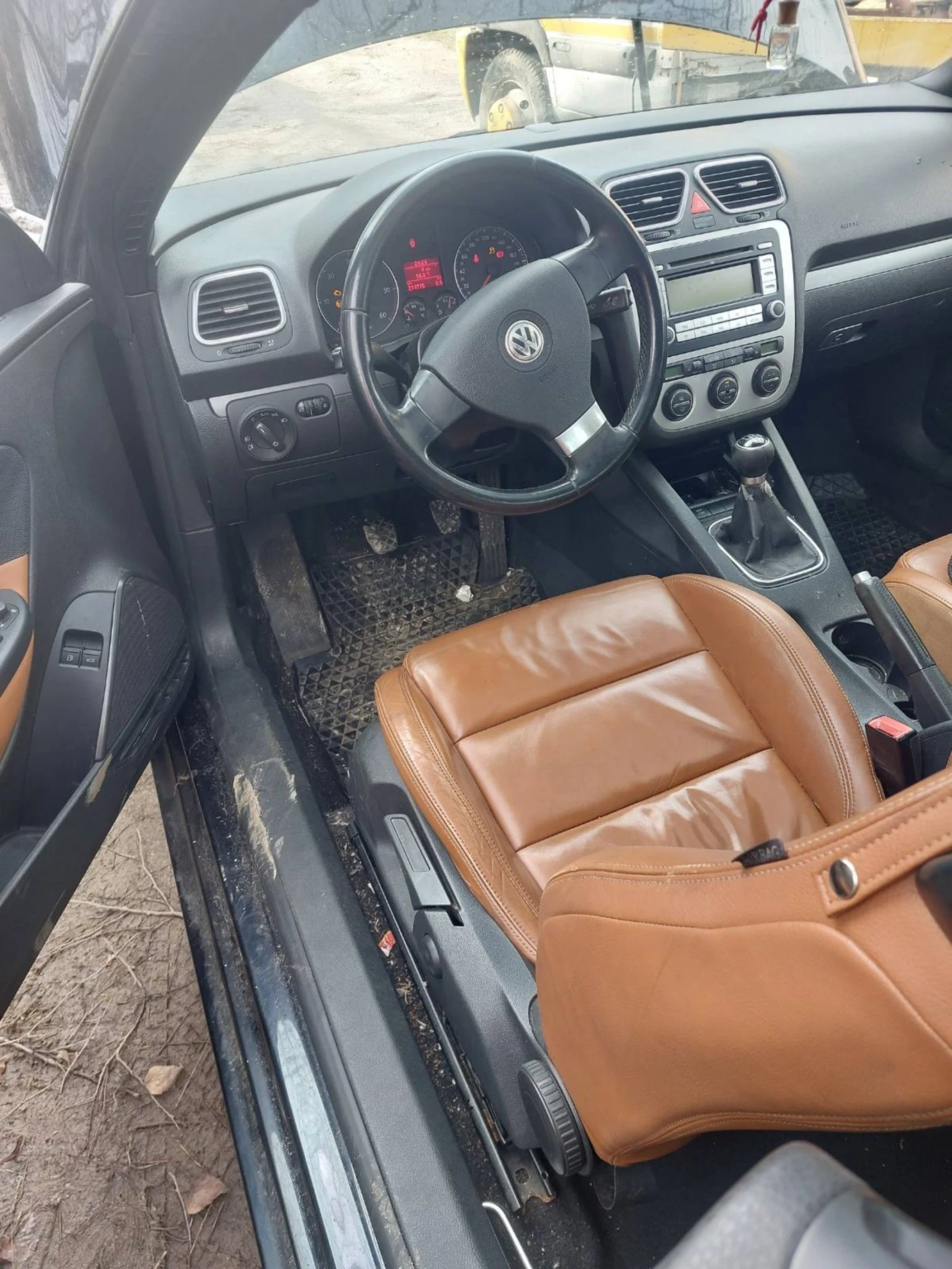 VW Eos 2.0тди върти и не пали  - изображение 4