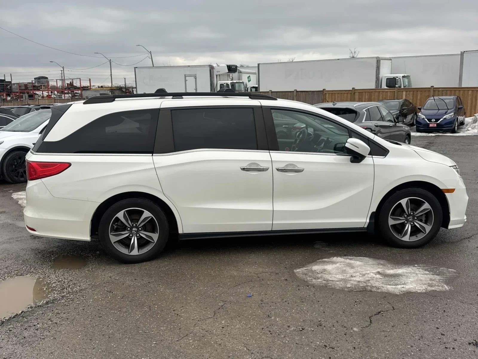 Honda Odyssey EX * CARFAX* , снимка 3 - Автомобили и джипове - 53759995
