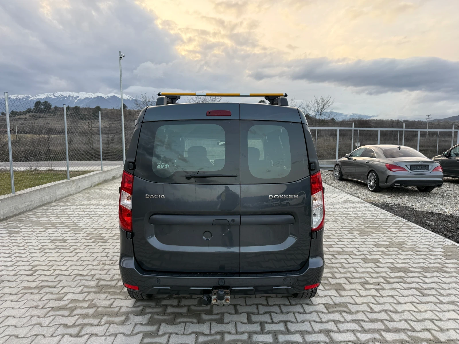 Dacia Dokker 1.5DCI 5МЕСТА, снимка 5 - Автомобили и джипове - 53840971