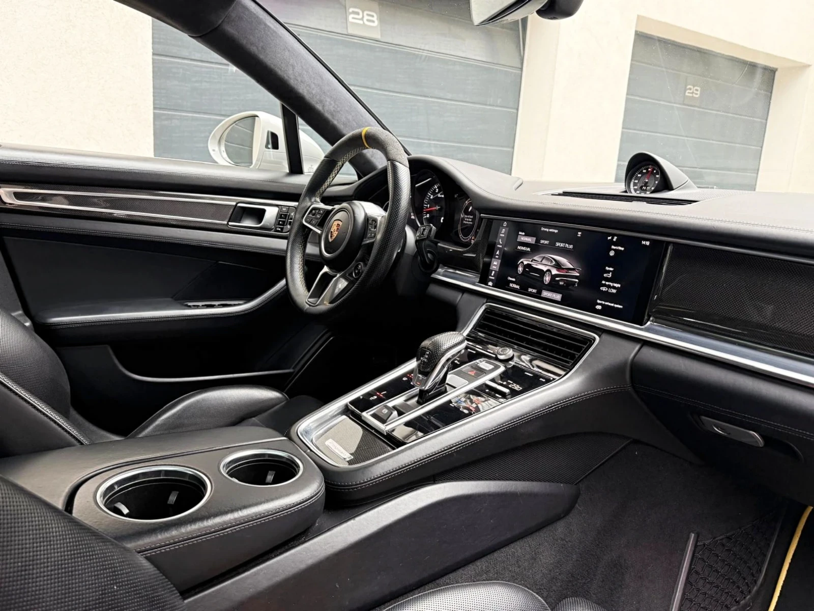 Porsche Panamera Porsche Panamera Turbo 3xTV* NARDO GREY* CARBON* S, снимка 17 - Автомобили и джипове - 53961642