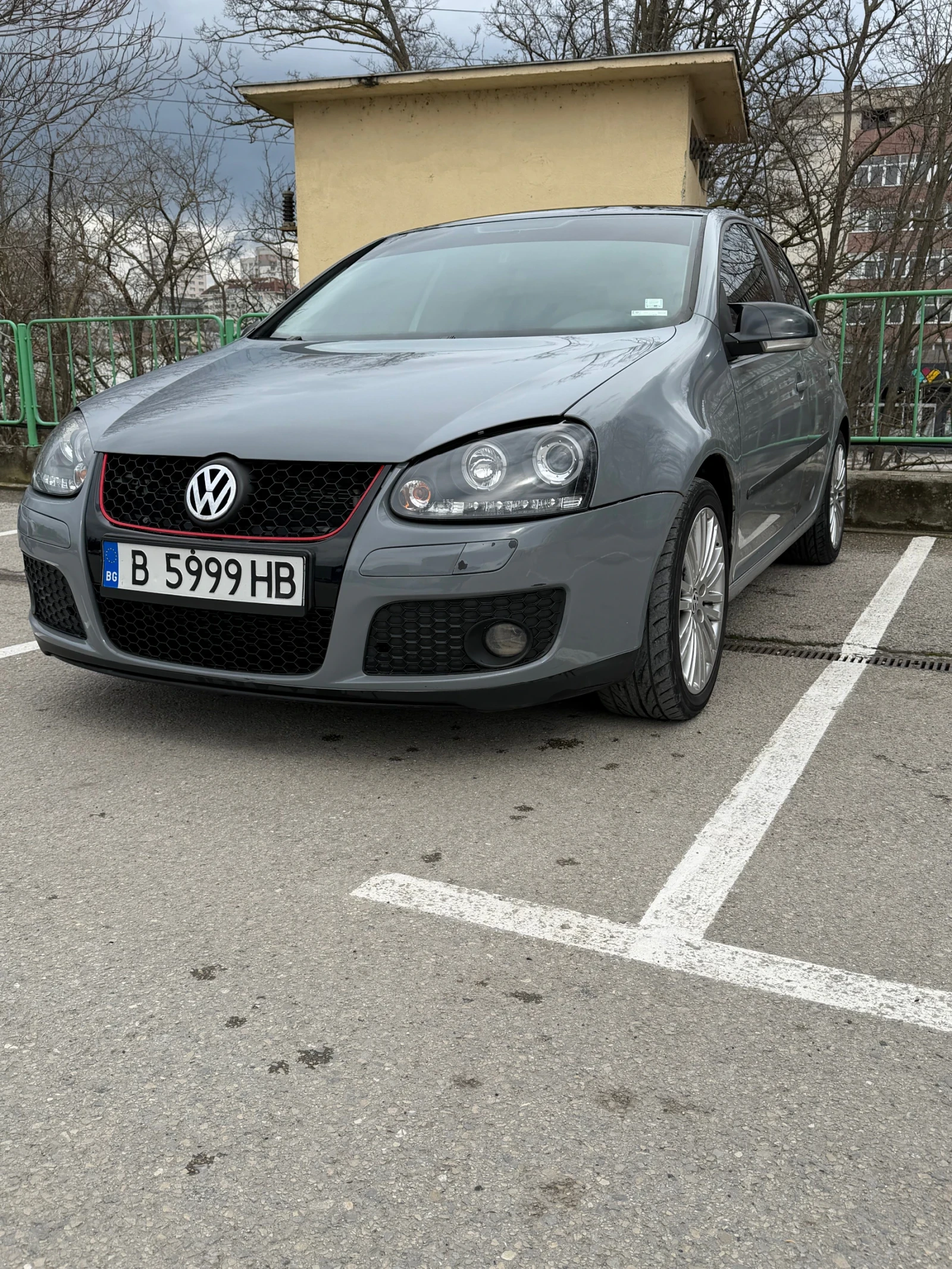 VW Golf, снимка 2 - Автомобили и джипове - 54031139