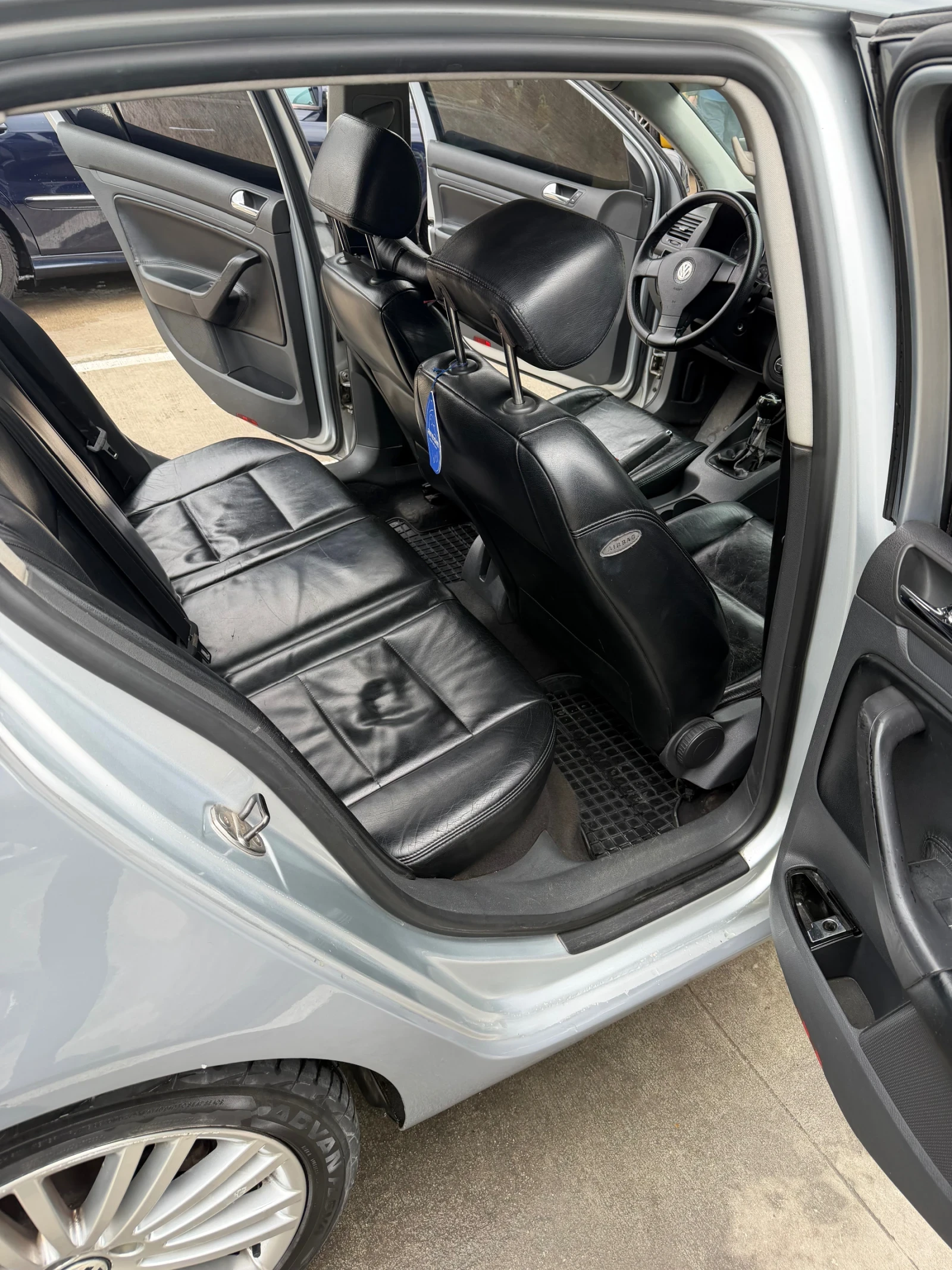 VW Golf, снимка 9 - Автомобили и джипове - 54031139