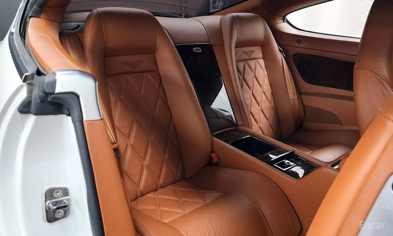 Bentley Continental gt * 6.0* V12* КОЖА* ПОДГРЕВ* АДАПТИВНО ОКАЧВАНЕ* FUL, снимка 11 - Автомобили и джипове - 54554278