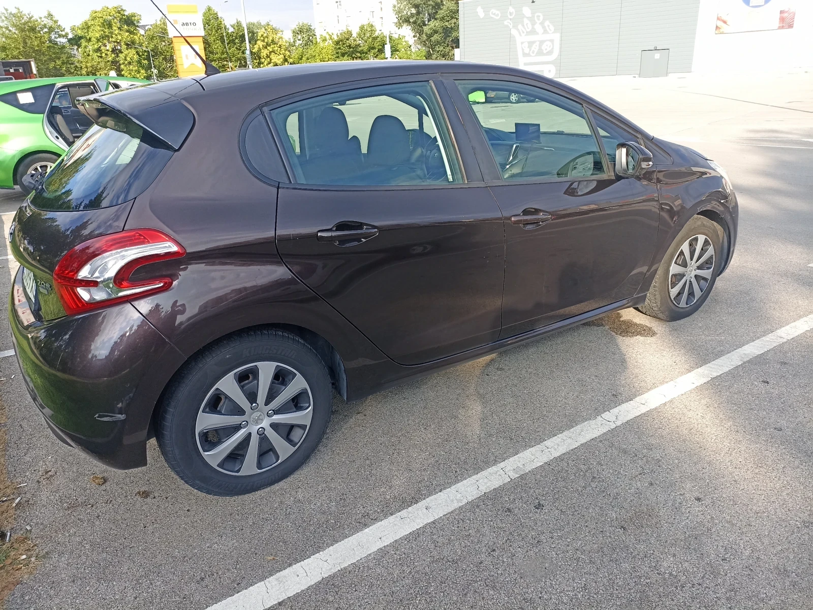 Peugeot 208 1.4, снимка 10 - Автомобили и джипове - 55154230