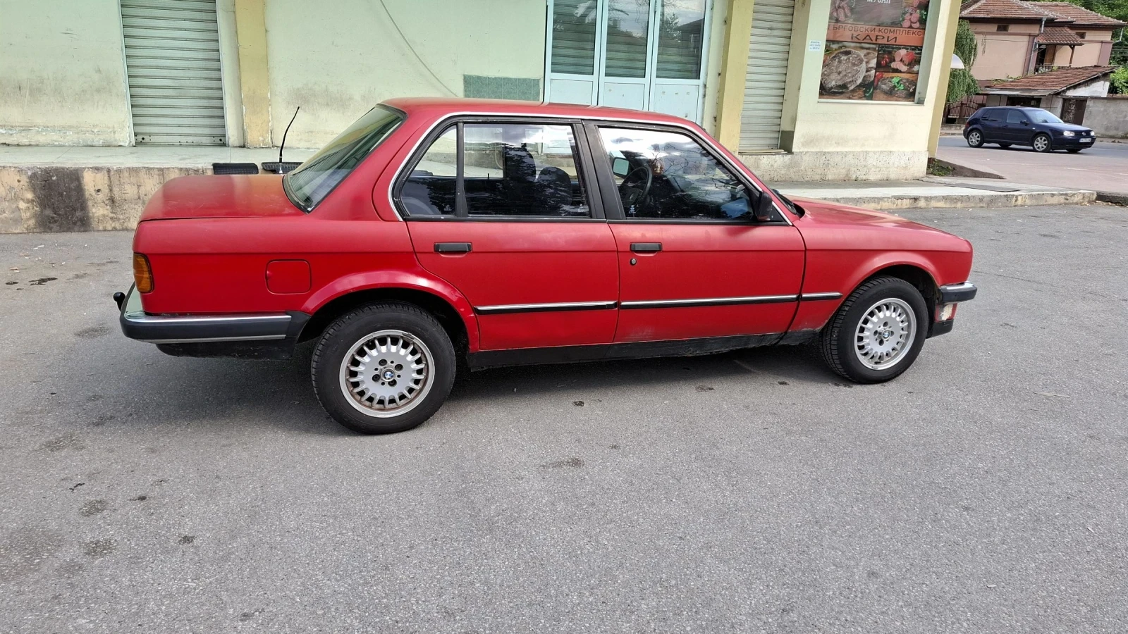 BMW 324, снимка 14 - Автомобили и джипове - 55421360