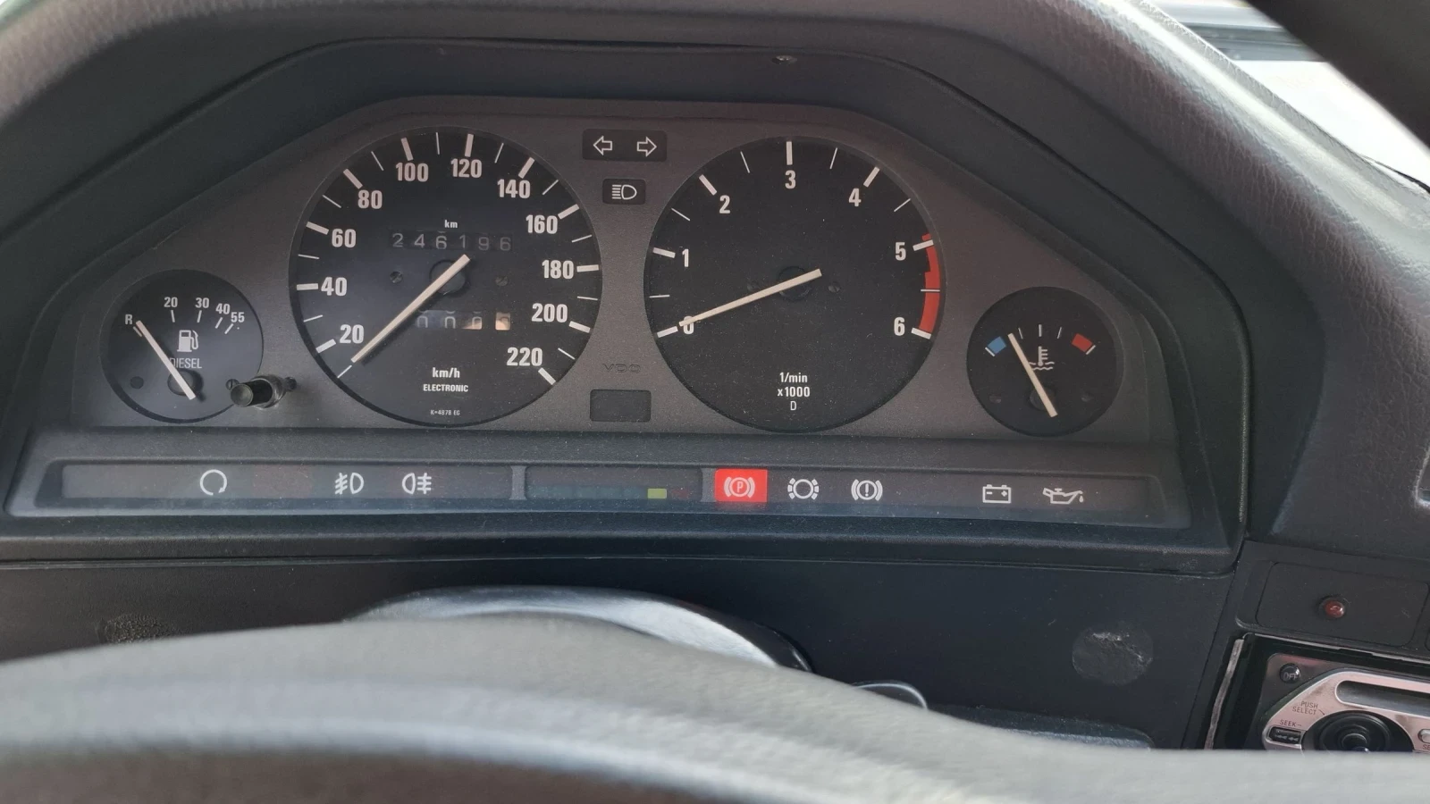 BMW 324, снимка 8 - Автомобили и джипове - 55421360