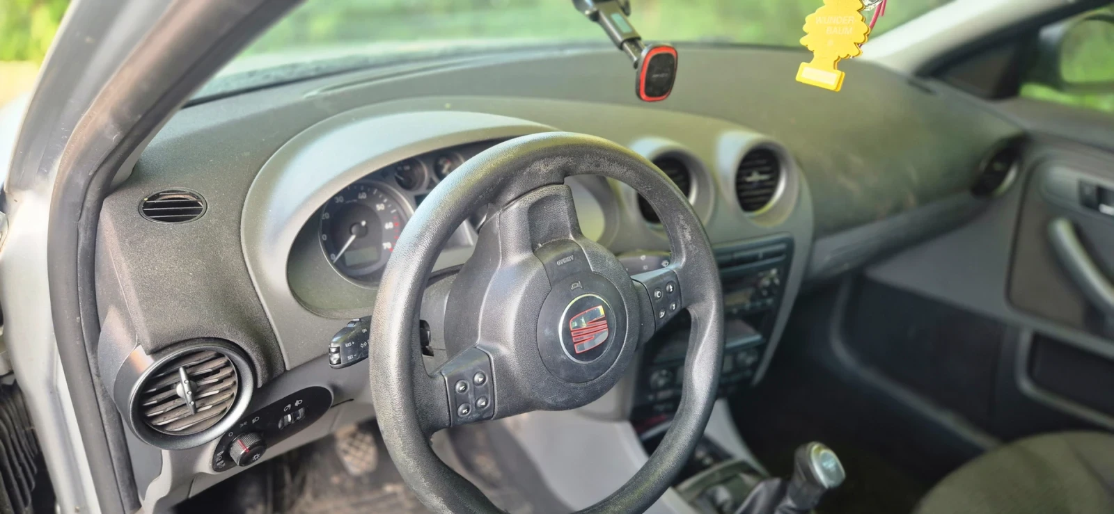 Seat Ibiza, снимка 10 - Автомобили и джипове - 55537813