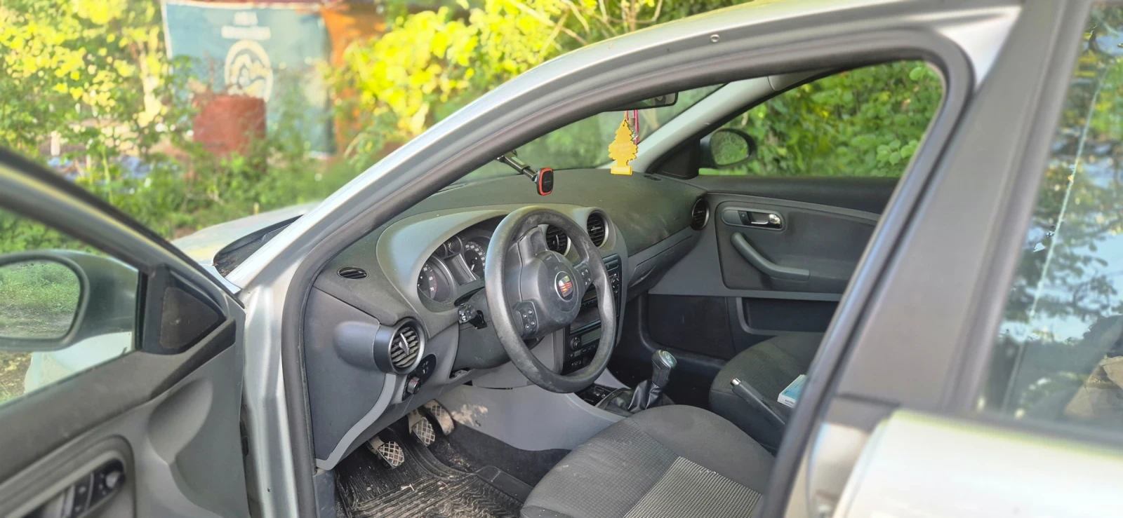 Seat Ibiza, снимка 7 - Автомобили и джипове - 55537813