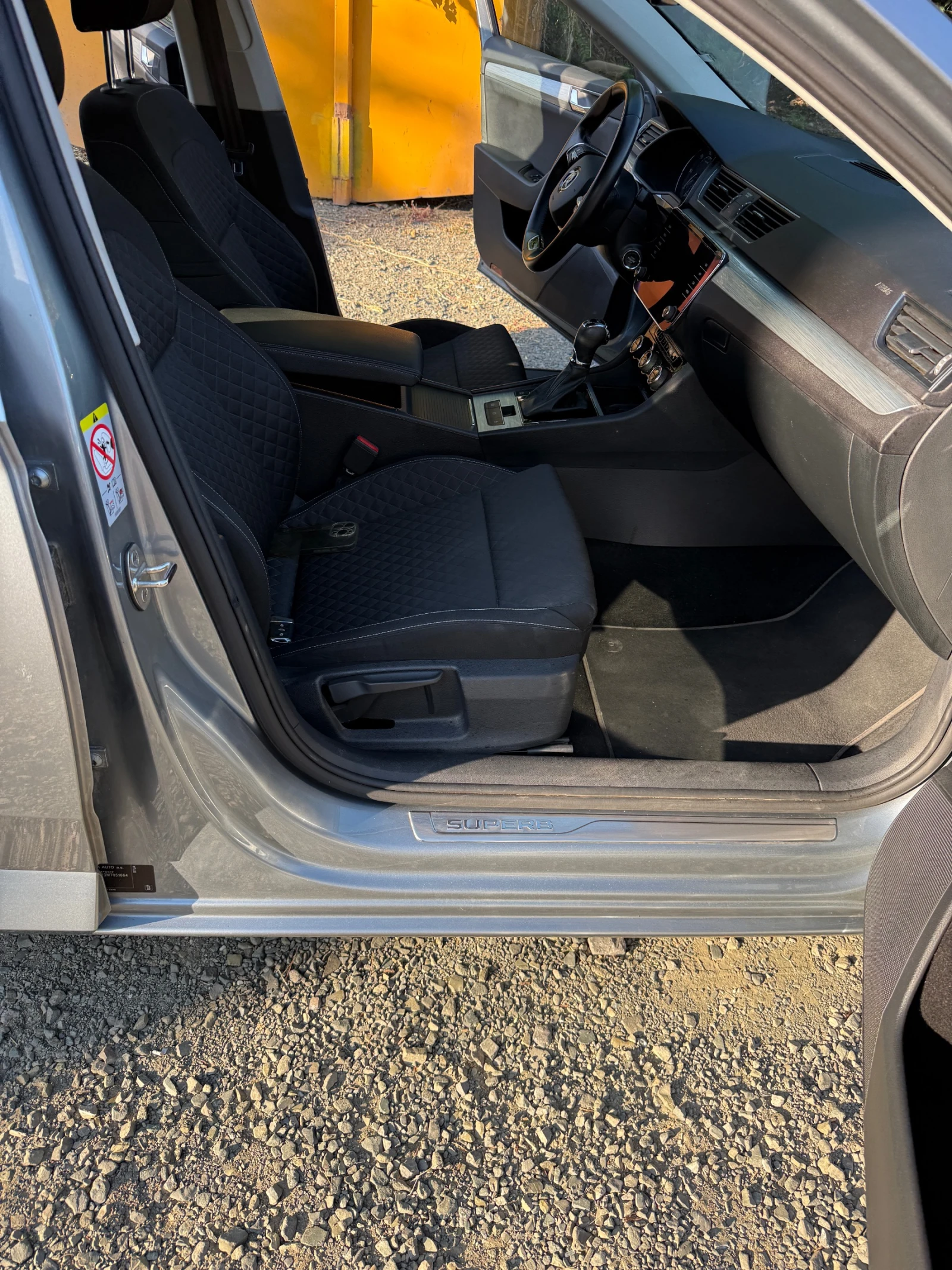 Skoda Superb, снимка 4 - Автомобили и джипове - 55624708