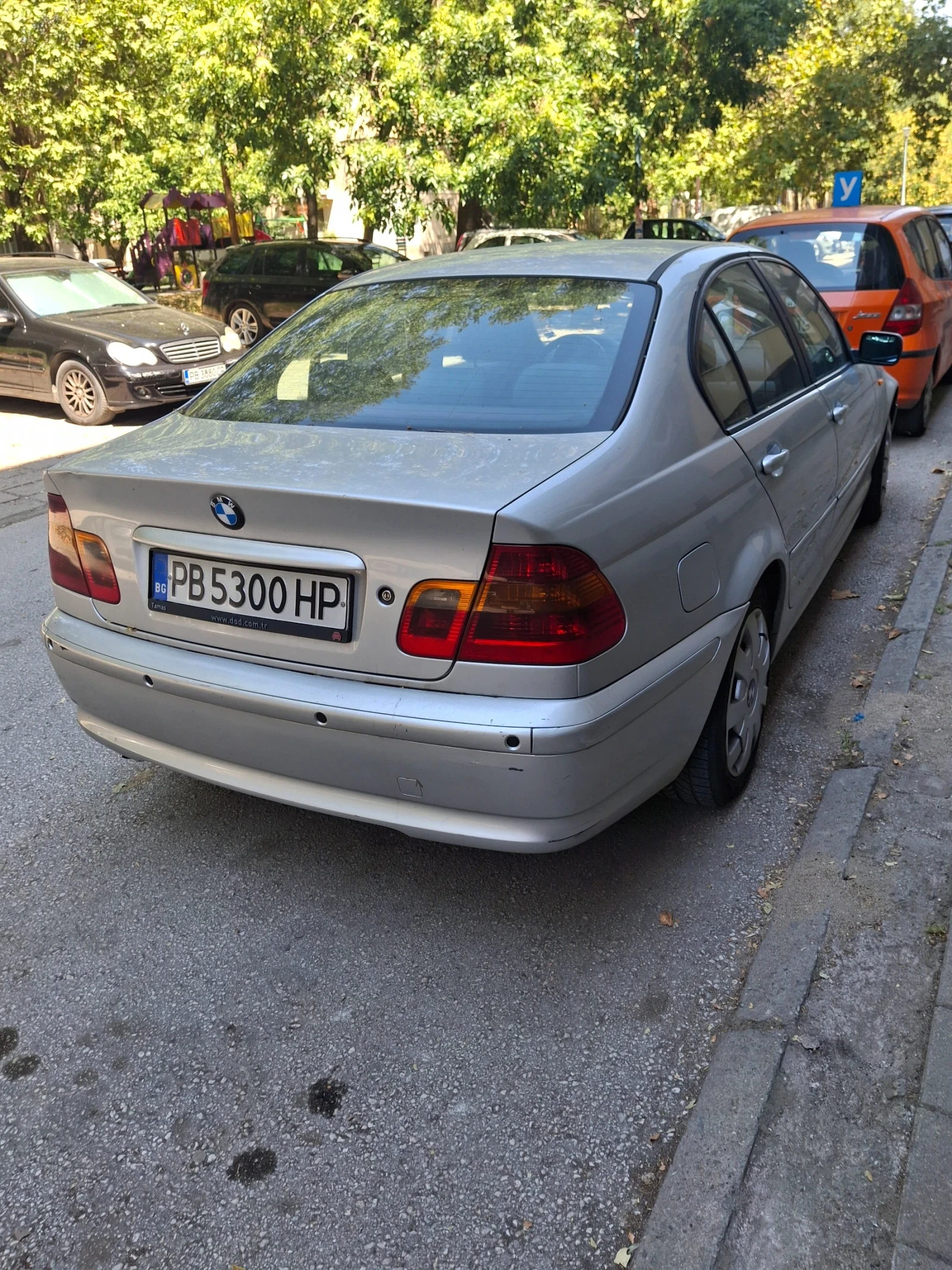 BMW 320, снимка 2 - Автомобили и джипове - 55705160