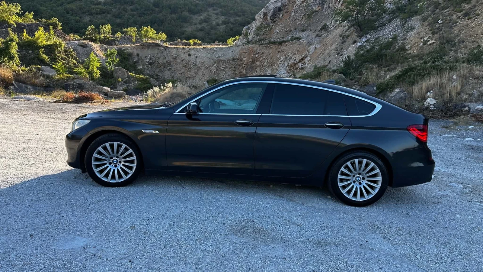 BMW 5 Gran Turismo 530d GT 8ZF, снимка 4 - Автомобили и джипове - 55739342