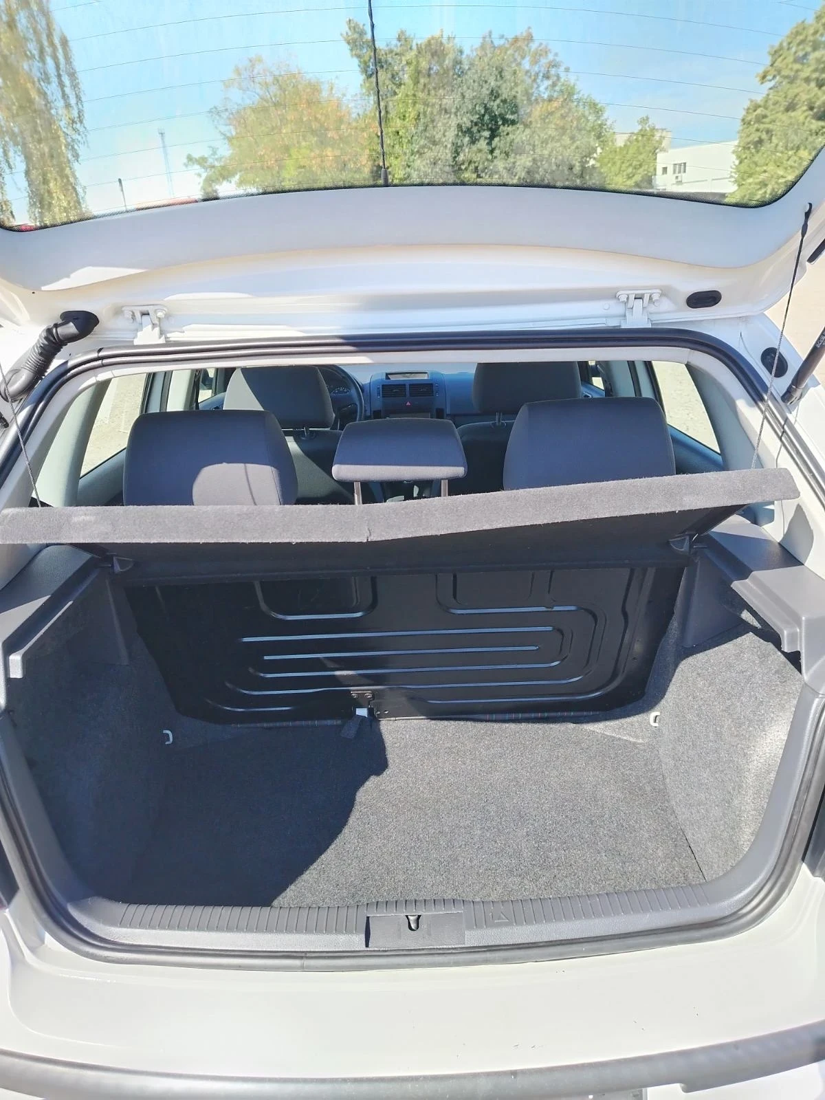 VW Polo, снимка 5 - Автомобили и джипове - 55950427