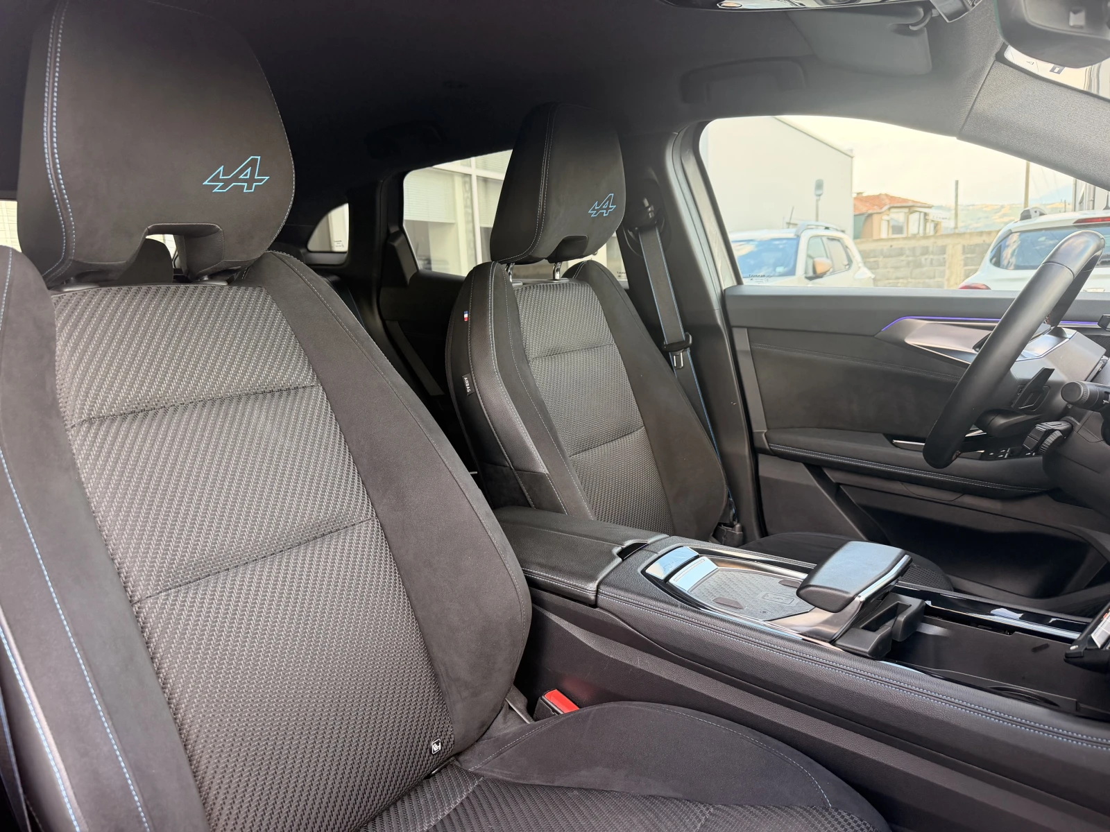 Renault Austral E-tech full hybrid 200 к.с. / Esprite Alpine, снимка 10 - Автомобили и джипове - 55950869