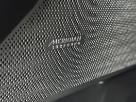 Land Rover Range Rover Velar * D180 R Dynamic SE| Safety Certified| Welcome Tra, снимка 13