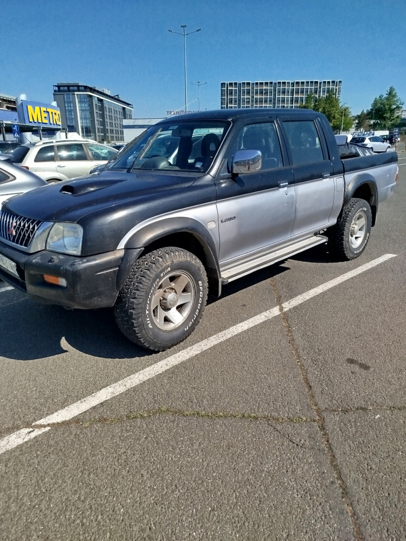 Mitsubishi L200 Пикап, снимка 1 - Автомобили и джипове - 46510551