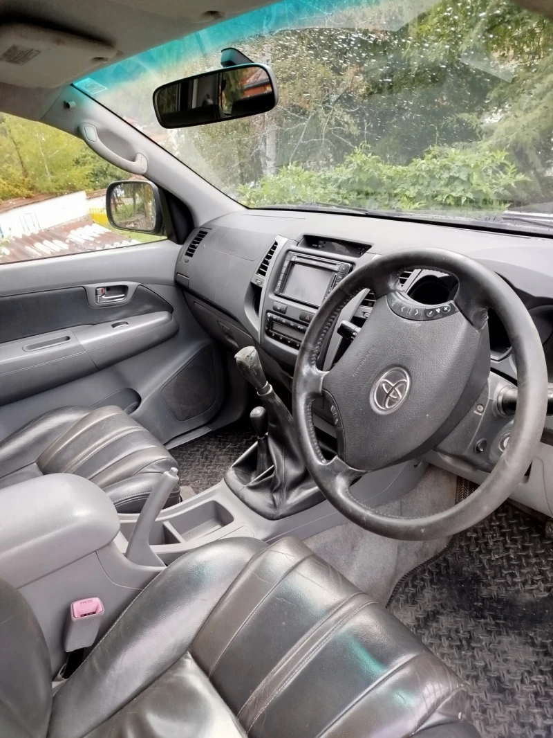 Toyota Hilux Hiluxs 3.0 , снимка 3 - Автомобили и джипове - 46510551