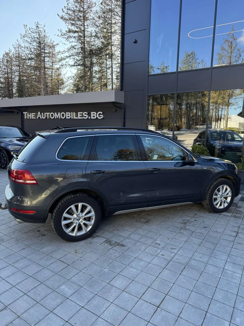 VW Touareg, снимка 7 - Автомобили и джипове - 48571396